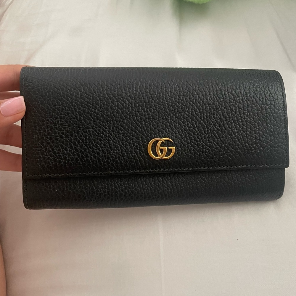 GUCCI GG Marmont Leather Continental Wallet